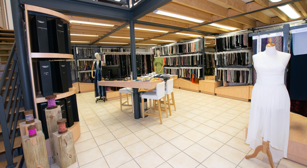 Showroom de l'entreprise Denis et Fils - Montchal en Soie